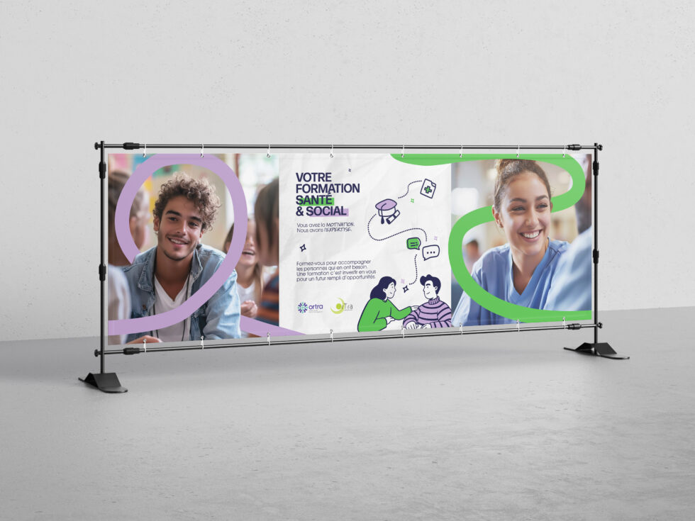 Bâche grand format « Votre formation Santé & Social » vue de face